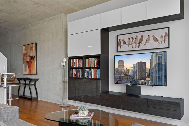 360 Nueces ST 1310, Austin, TX 78701