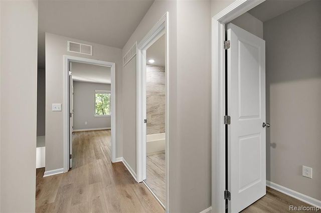 28104 Delano Drive Unit 9I, New Baltimore, MI 48051