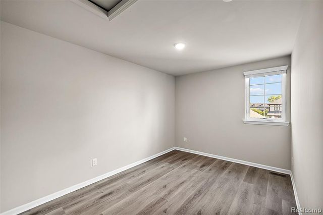 28104 Delano Drive Unit 9I, New Baltimore, MI 48051