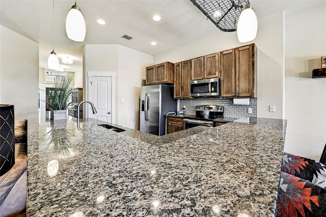 1 Rolling Hills RD, Wimberley, TX 78676