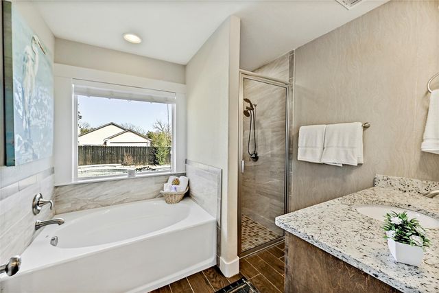 1 Rolling Hills RD, Wimberley, TX 78676