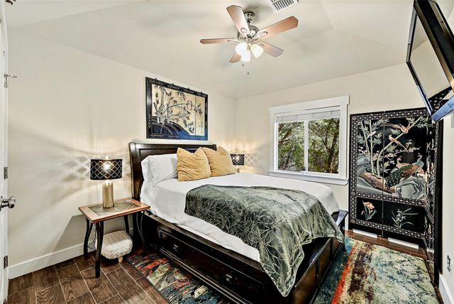 1 Rolling Hills RD, Wimberley, TX 78676