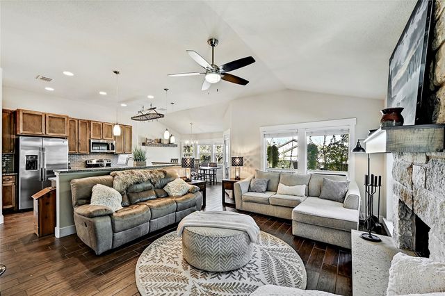 1 Rolling Hills RD, Wimberley, TX 78676