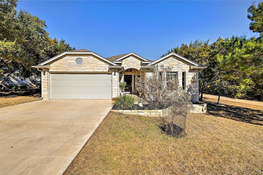 1 Rolling Hills RD, Wimberley, TX 78676