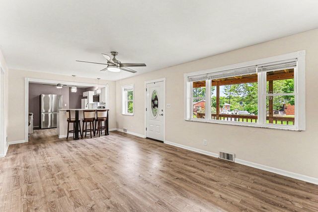 10 Patricia Street, Florence, KY 41042