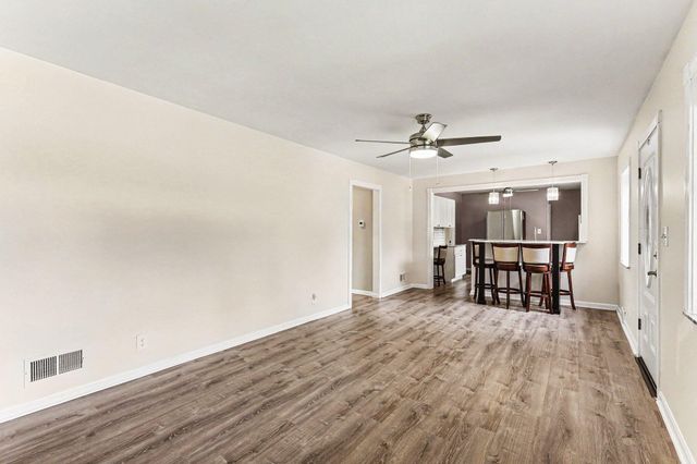 10 Patricia Street, Florence, KY 41042