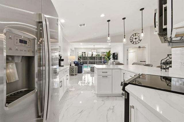 198 Brier Circle, Jupiter, FL 33458