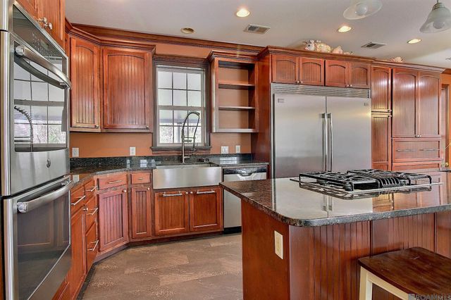 18770 Milton Dr, Livingston, LA 70754