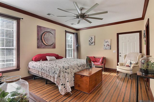 18770 Milton Dr, Livingston, LA 70754