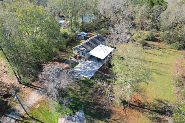 18770 Milton Dr, Livingston, LA 70754