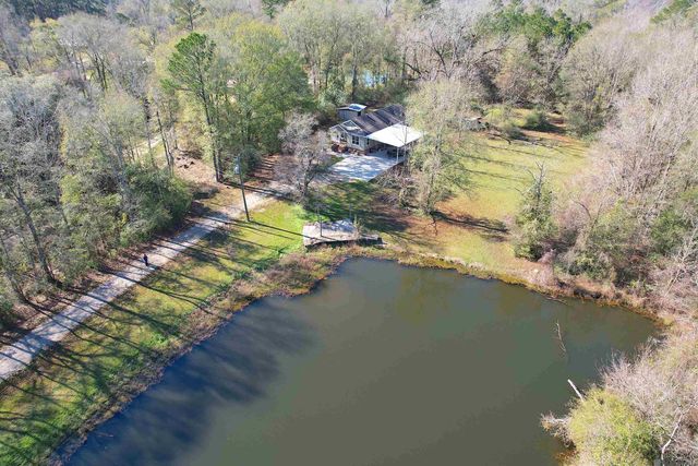 18770 Milton Dr, Livingston, LA 70754