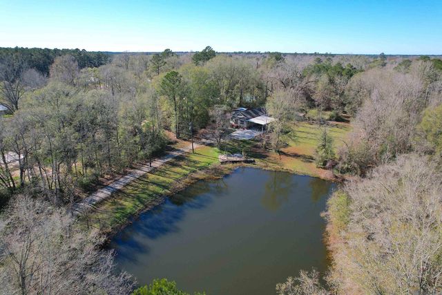 18770 Milton Dr, Livingston, LA 70754