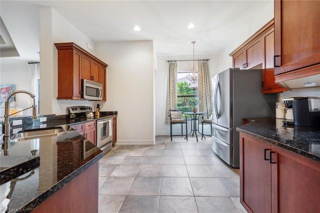7563 Moorgate Point WAY, Naples, FL 34113