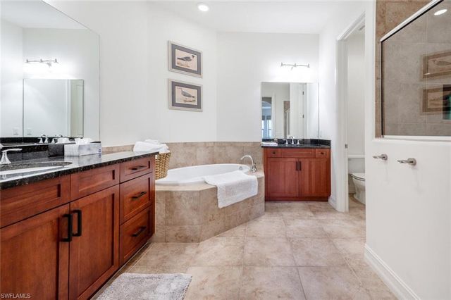 7563 Moorgate Point WAY, Naples, FL 34113