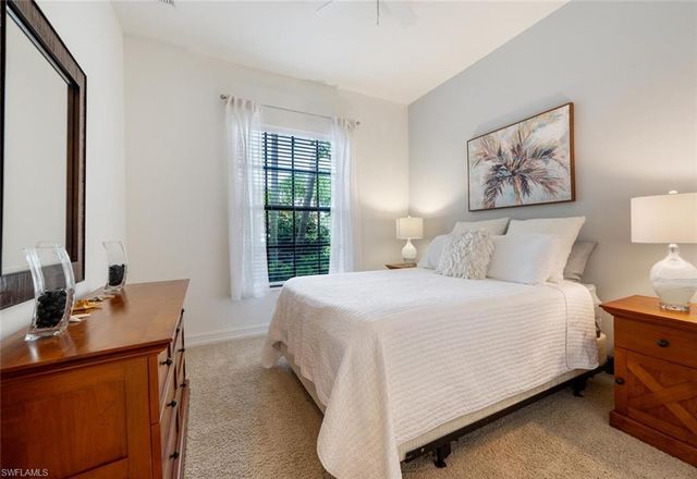 7563 Moorgate Point WAY, Naples, FL 34113