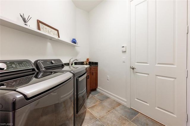 7563 Moorgate Point WAY, Naples, FL 34113