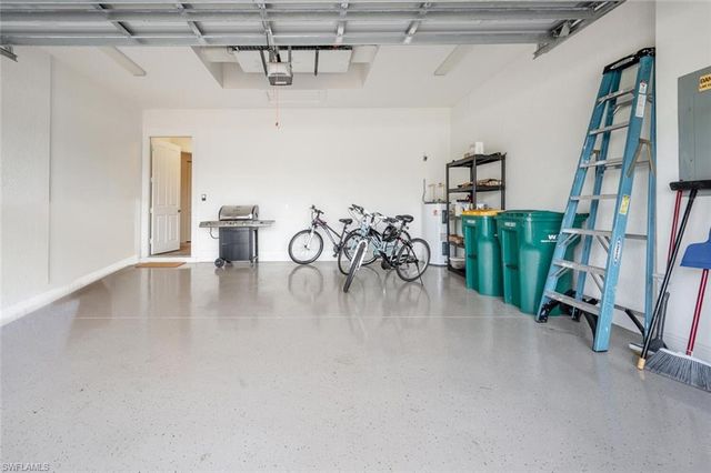 7563 Moorgate Point WAY, Naples, FL 34113