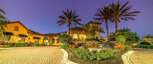 7563 Moorgate Point WAY, Naples, FL 34113