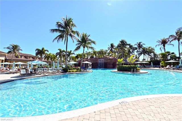 7563 Moorgate Point WAY, Naples, FL 34113