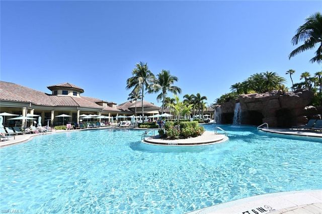 7563 Moorgate Point WAY, Naples, FL 34113