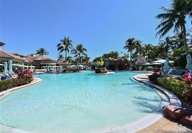 7563 Moorgate Point WAY, Naples, FL 34113
