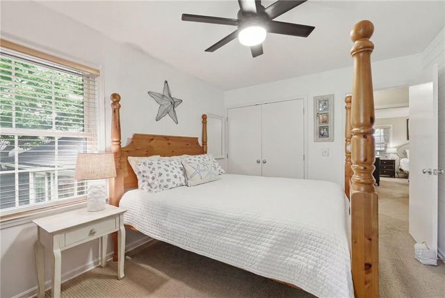 100 W 109th Terrace, Kansas City, MO 64114