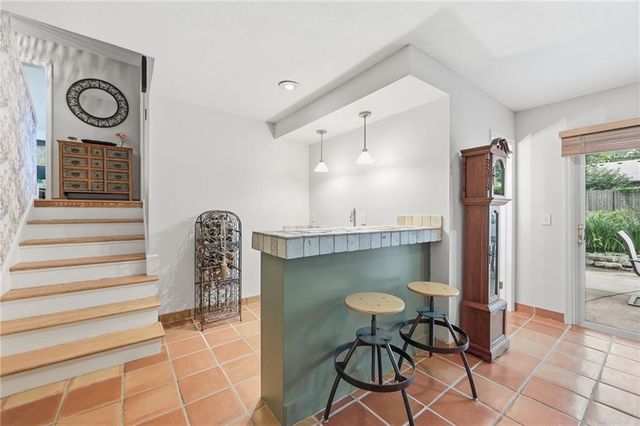 100 W 109th Terrace, Kansas City, MO 64114