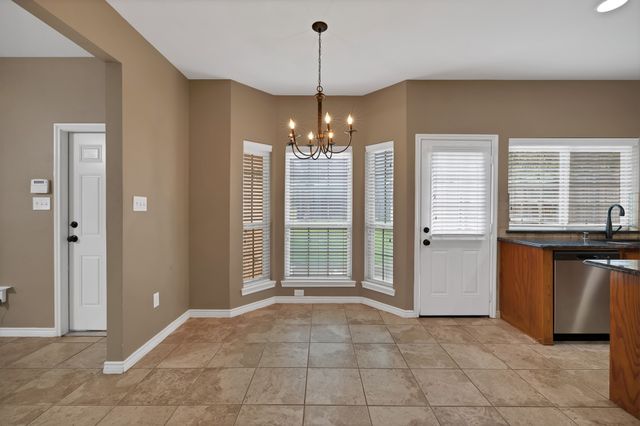 2150 Mccoy Road, Carrollton, TX 75006