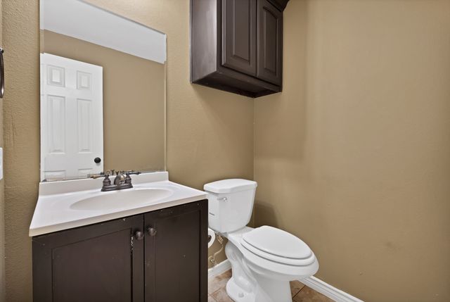 2150 Mccoy Road, Carrollton, TX 75006