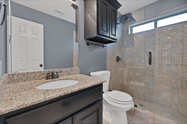 2150 Mccoy Road, Carrollton, TX 75006