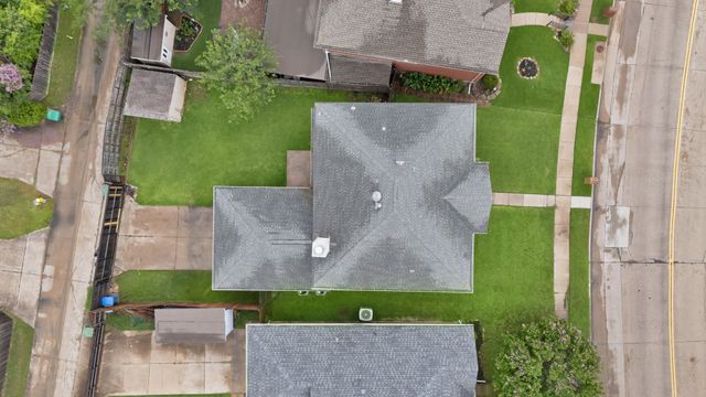 2150 Mccoy Road, Carrollton, TX 75006