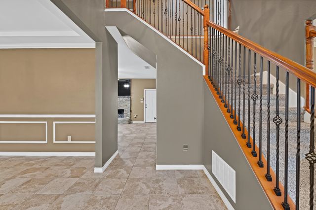 2150 Mccoy Road, Carrollton, TX 75006