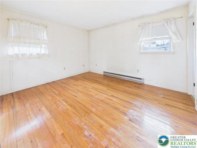 3314 Division Street, Palmer Twp, PA 18045