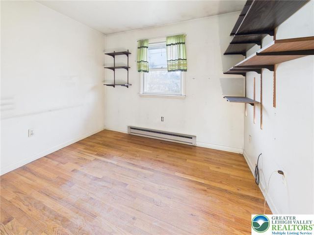 3314 Division Street, Palmer Twp, PA 18045