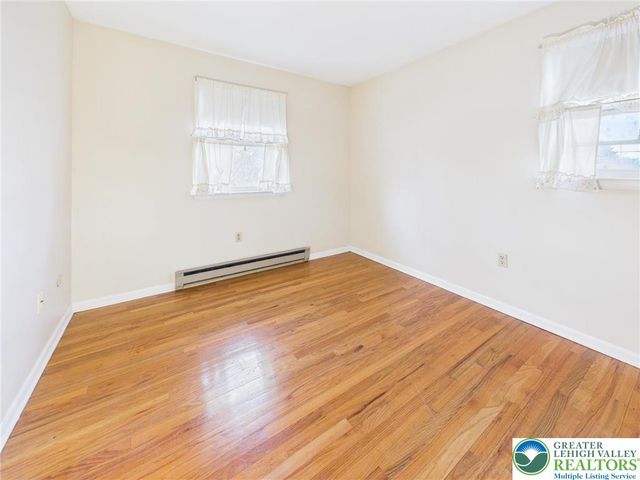 3314 Division Street, Palmer Twp, PA 18045