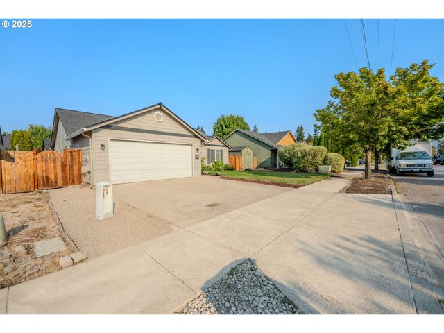 3643 Ne HEMBREE St, Mc Minnville, OR 97128