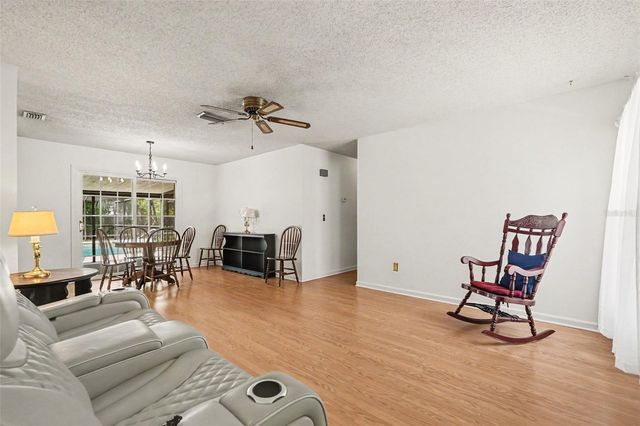 2022 LANCE COURT, Dover, FL 33527