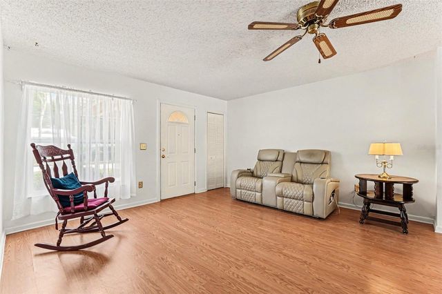 2022 LANCE COURT, Dover, FL 33527