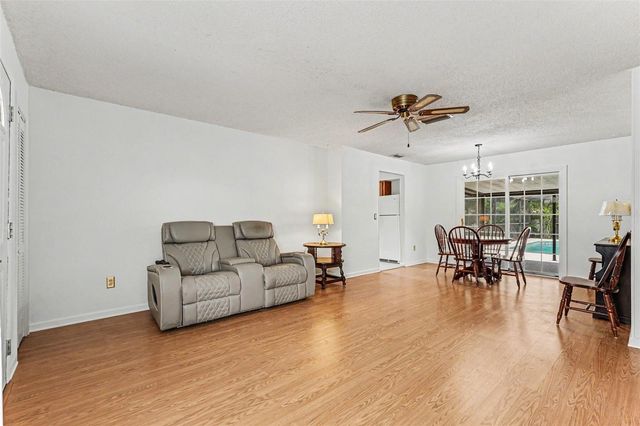 2022 LANCE COURT, Dover, FL 33527