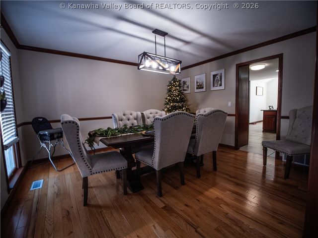 136 Glenwood Lane, Hurricane, WV 25526