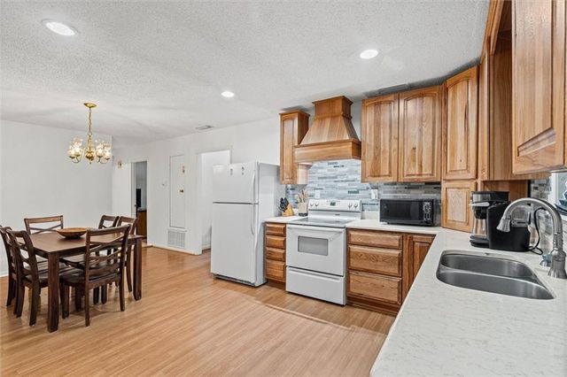 9376 Maple Ridge Drive, Saraland, AL 36571