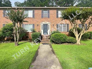 2202 MONTREAT CIRCLE, Vestavia Hills, AL 35216