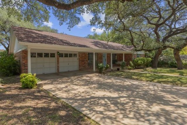 12402 Blue Water CIR, Austin, TX 78758