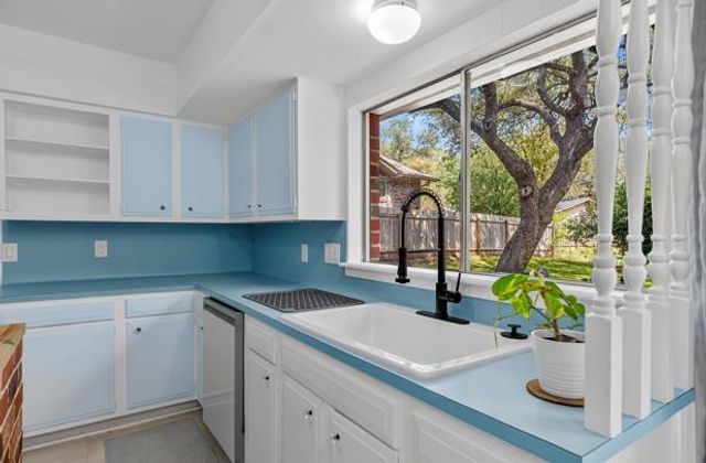 12402 Blue Water CIR, Austin, TX 78758