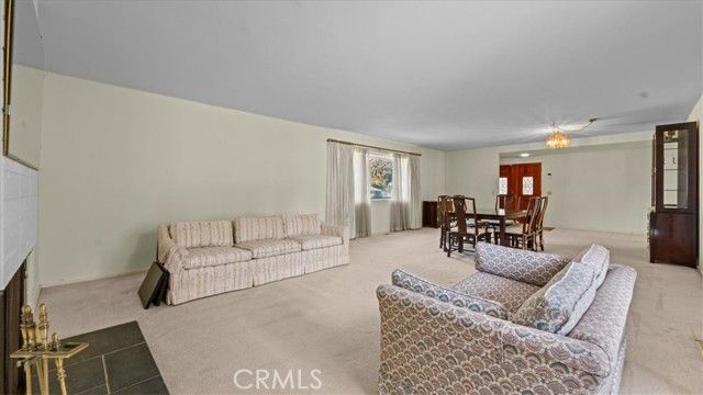 1837 N 1st, Upland, CA 91784