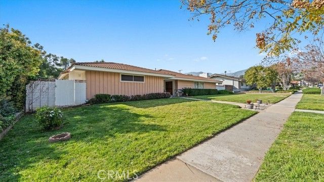 1837 N 1st, Upland, CA 91784
