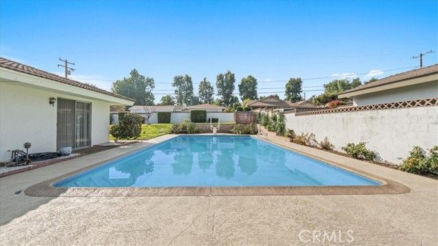 1837 N 1st, Upland, CA 91784