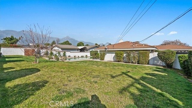 1837 N 1st, Upland, CA 91784