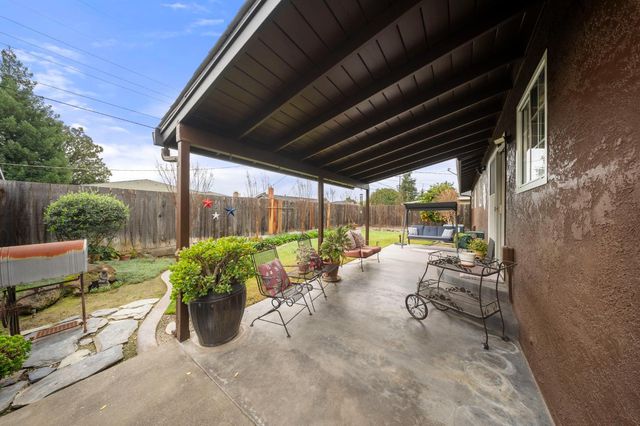 2320 E Canal Dr, Turlock, CA 95380