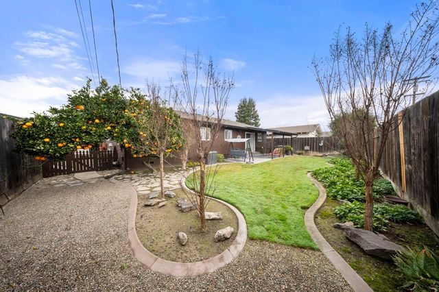 2320 E Canal Dr, Turlock, CA 95380